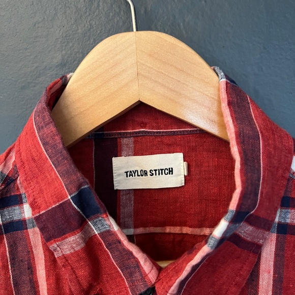 Taylor Stitch Short Sleeve Jack in Crimson Plaid - Picture 2 of 3